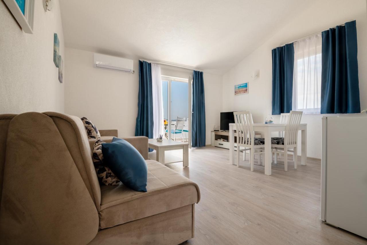 Apartmani Mate נאום מראה חיצוני תמונה