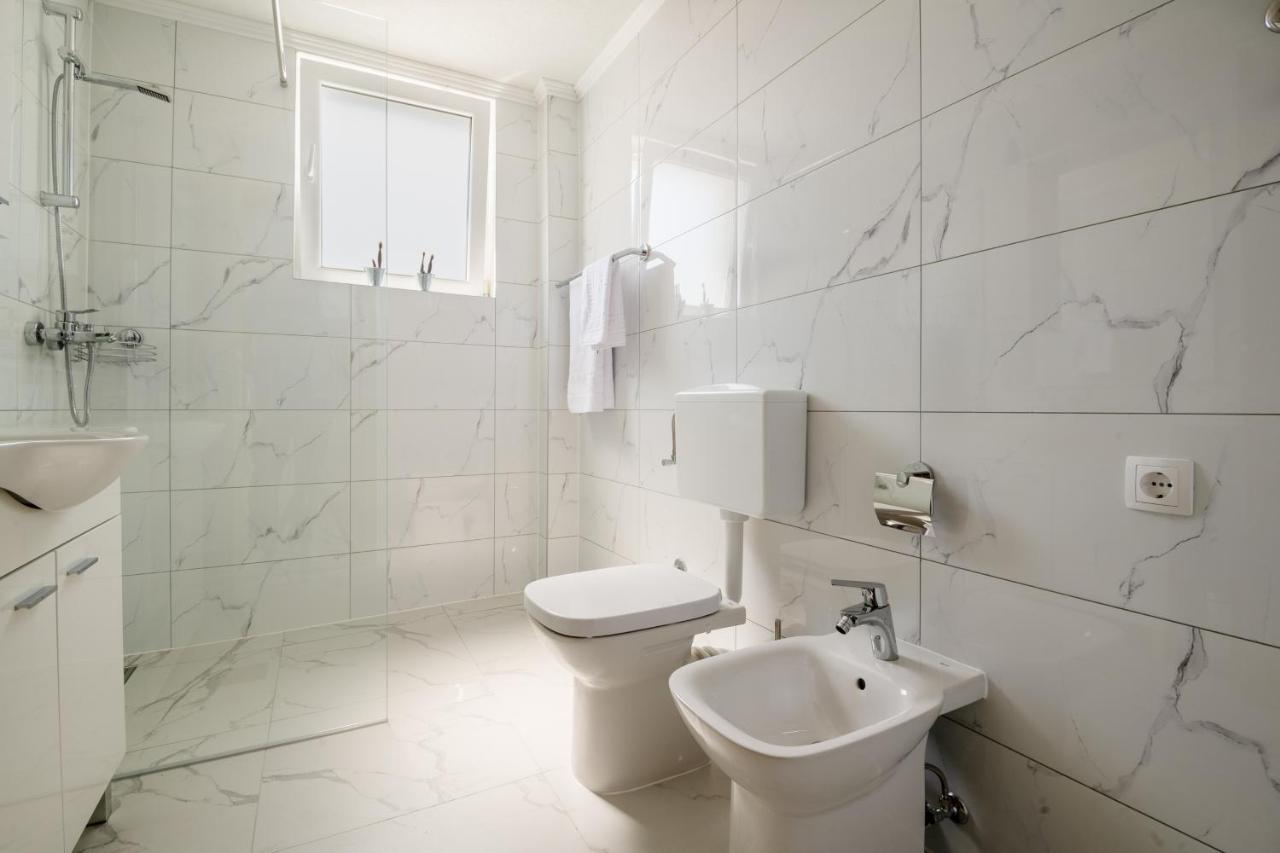 Apartmani Mate נאום מראה חיצוני תמונה